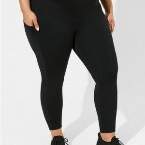 Torrid Performance Core Full-Length Active Leggings with Side Pockets
